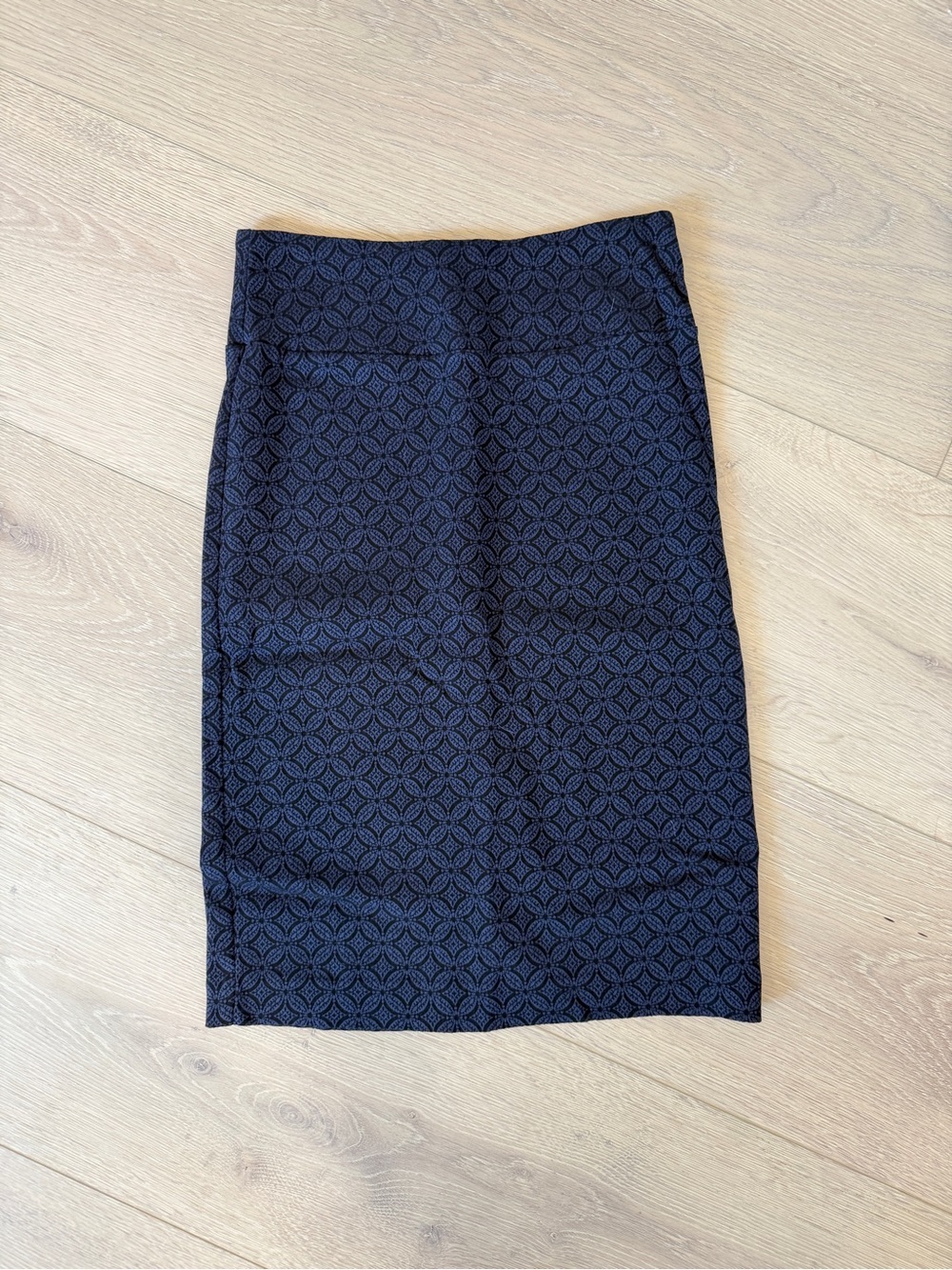 Margaret M Navy Patterned Pencil Skirt